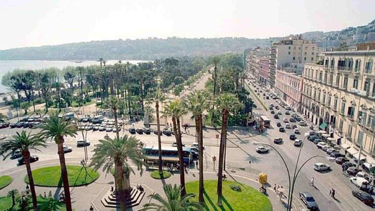 Salotto Mergellina نابولي المظهر الخارجي الصورة